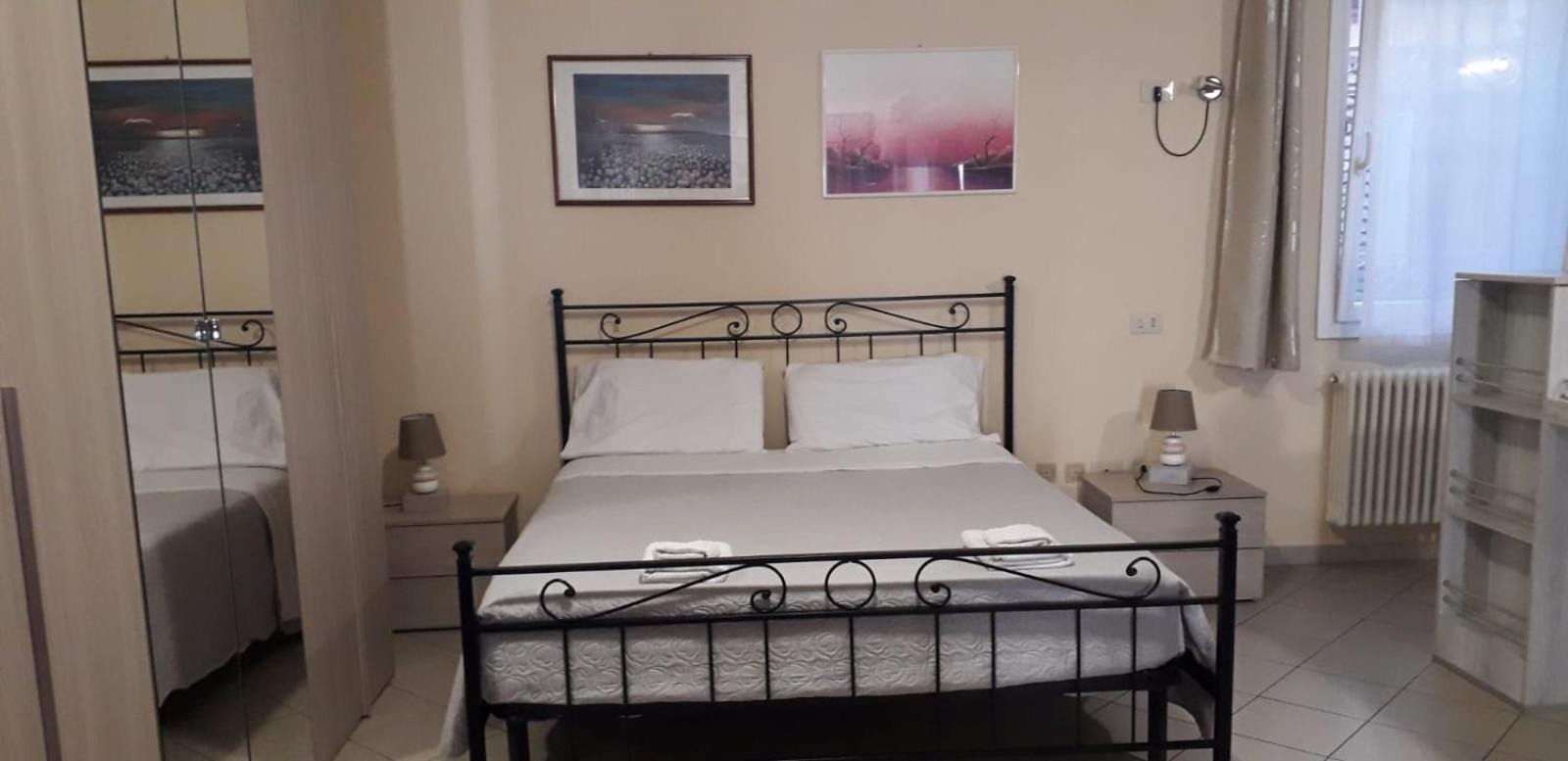 Casa Vacanze Iris, Appartamento Turistico Ravenna Luaran gambar