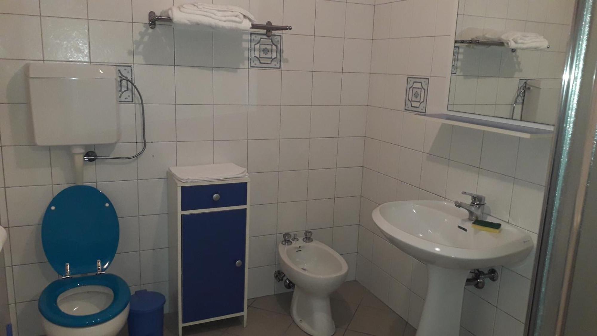 Casa Vacanze Iris, Appartamento Turistico Ravenna Luaran gambar